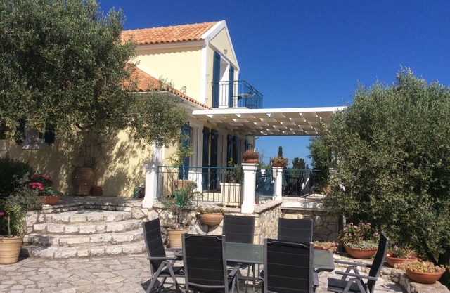 Villa Lithia With Private Pool And Exceptional Sea Views