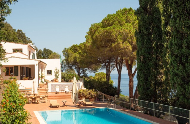 Villa LO SCHIOPPO with sea view and pool
