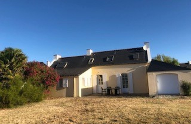 Villa Locmaria, 4 bedrooms, 9 persons