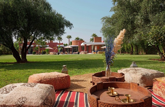 Villa LOULA exclusive rental with private pool (4 rooms, 8 persons)
