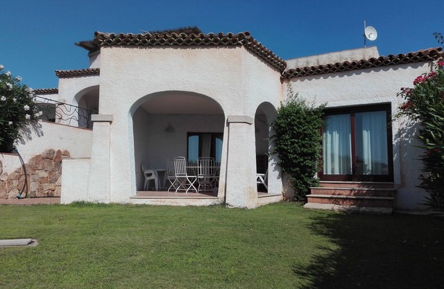 Villa Lu Nibaru 2 - 4 bedrooms, 4 bathrooms, sea view.