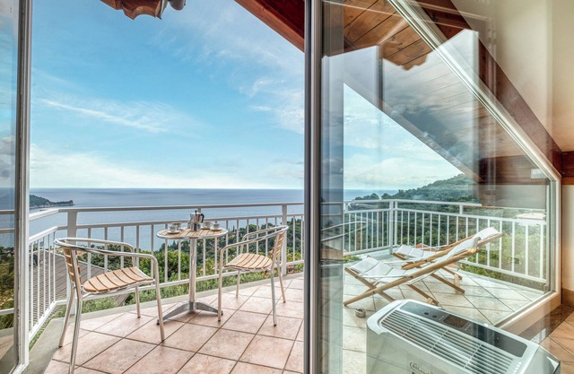 Villa Luce del Sol Lux with Pool - S, Alassio, Italy