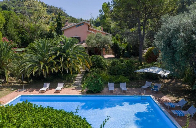 Villa Lucia 9 - Three Bedroom Villa, Sleeps 9