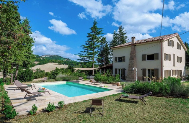 Villa Ludovica 12 by Marche Holiday Villas