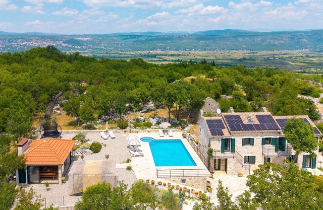 Villa Lugareva with 52 sqm private pool, 4 bedrooms, 4 bathrooms, summer kitchen, traditional environment, playground