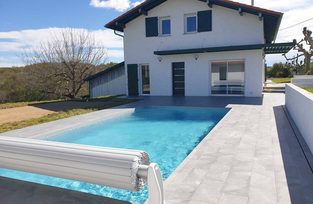 Villa Lumineuse Neuve Entièrement Équipée Avec 2 Chambres