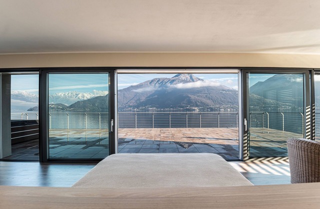 Villa Lux "Casa di Sasso" on Lake Como - from owners