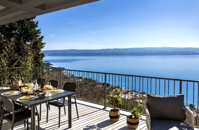 Villa Luxury Dream in Omiš, indoor heated pool