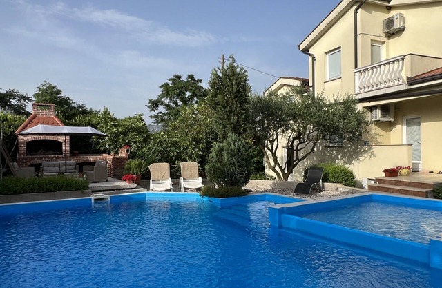 Villa Magnolia - Villa with Swimming Pool