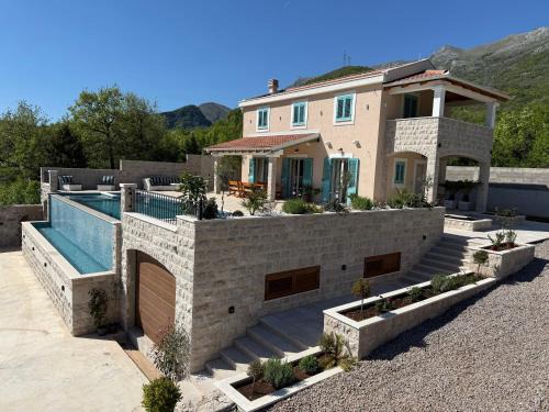 Villa Maluso