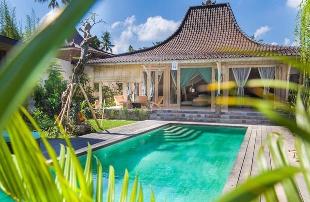 Villa Mana sari, short walk to Ubud center