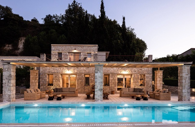 Villa Mantilari Wine Estate in Crete