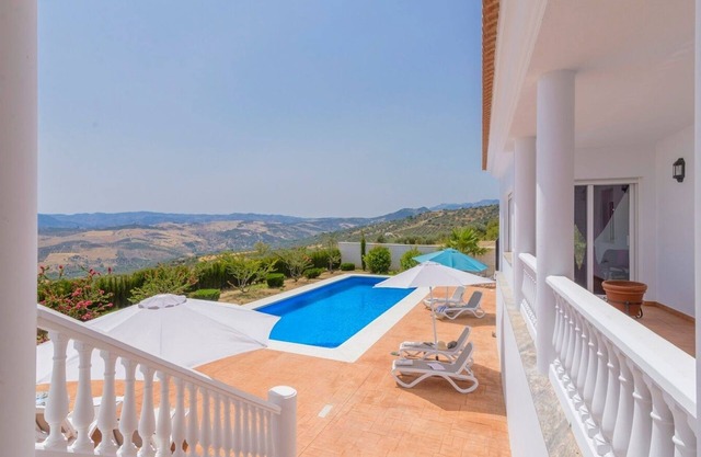 Villa María de Periana by Ruralidays