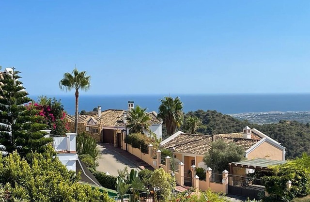 Villa MARBELLA- GOLDEN MILE -Breathtaking SEA VIEW- PRIVATE POOL