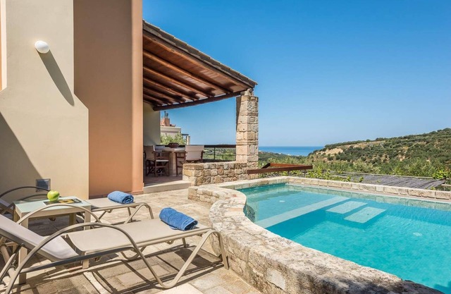 Villa 'Margarita's 4' with Sea View, Wi-Fi and Air Conditioning