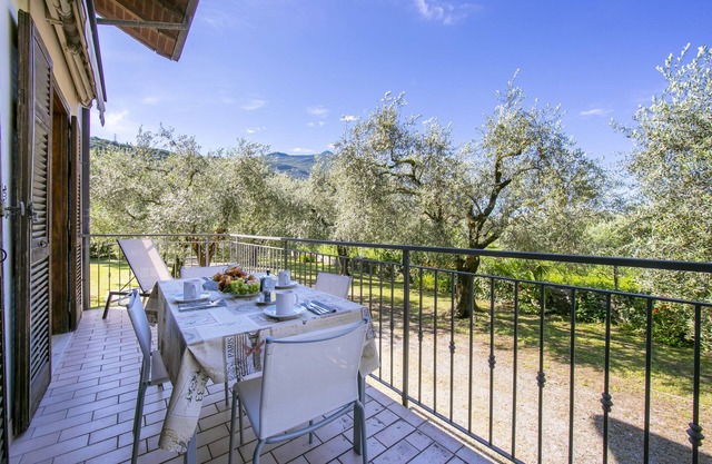 Villa Maria Paola, Torbole - Arco, Italy