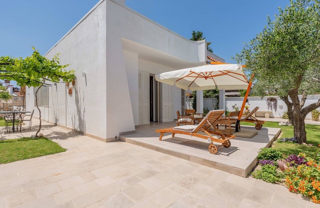 Villa Maria - spiaggia a 400 metri
