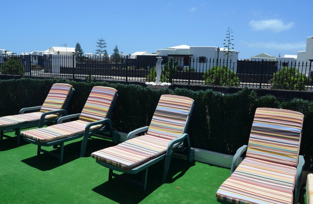 Villa Mariana next to the sea.