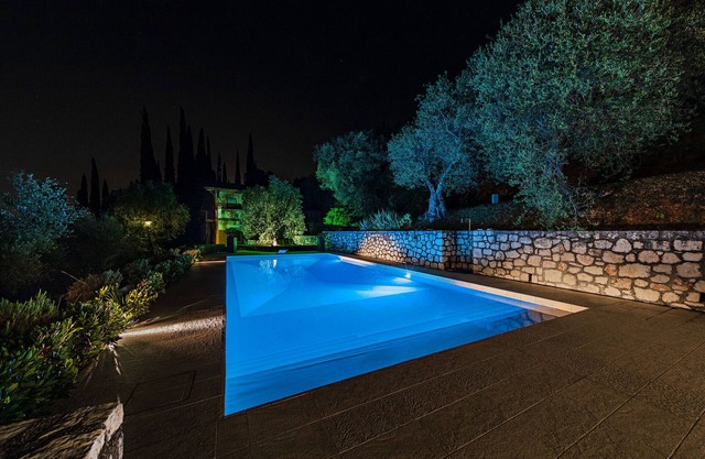 Villa Mariavittoria con piscina by Wonderful Italy