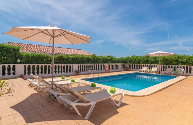 VILLA MARINA (CALA EN PORTER) - Charming house with shared pool.