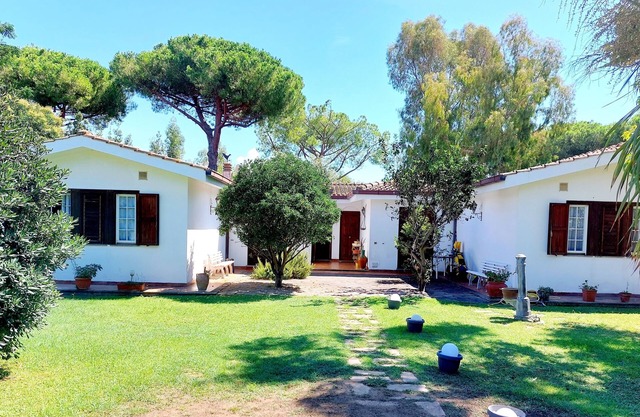 Villa Marina Velca GOLF, in the prestigious area a few km from Tarquinia.