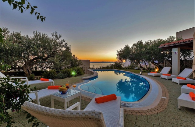 Villa Marina with pool