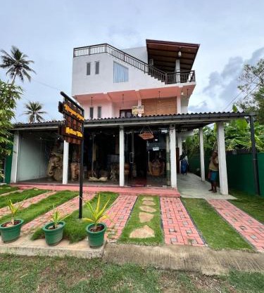 Villa Mathes Bathigama