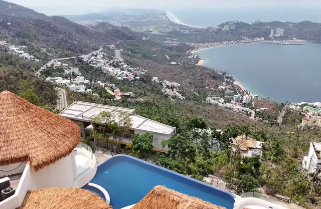 VILLA MAUI, CAPACIDAD 20 PERSONAS, EXCLUSIVO!