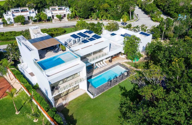 Villa Maya - Luxury Mansion