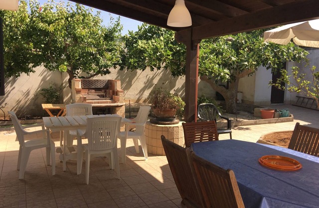 Villa Melograni-San Foca-Nettuno Village-Independent 8 beds-450mt sea