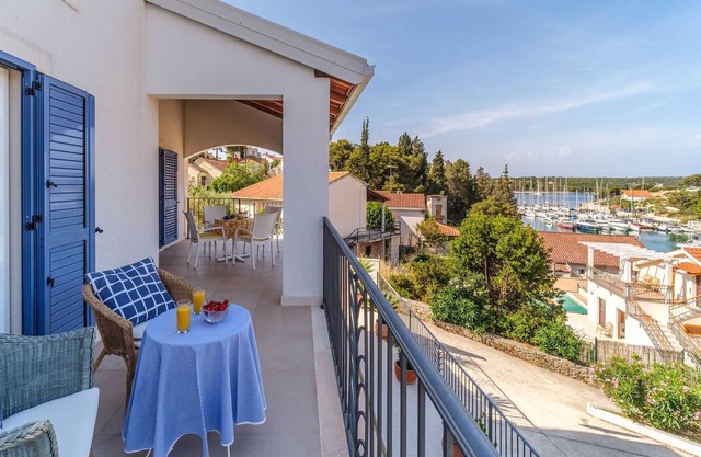 Villa Milna Bay, heated pool, Milna, Brač Island