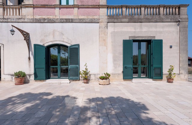 Villa 'Minioti Double Apartament' with Shared Terrace, Wi-Fi and Air Conditioning