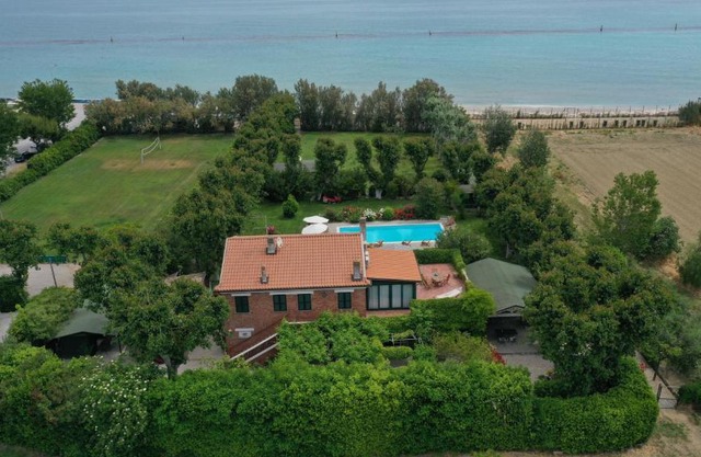 Villa Mirella Beach