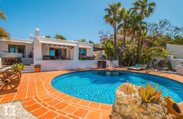 Villa MISTRAL by Abahana Villas