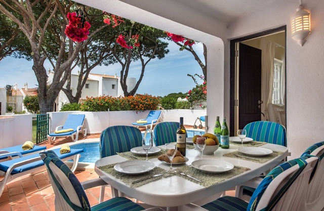 Villa "Mng Elliott 71" with Private Pool & Wi-Fi