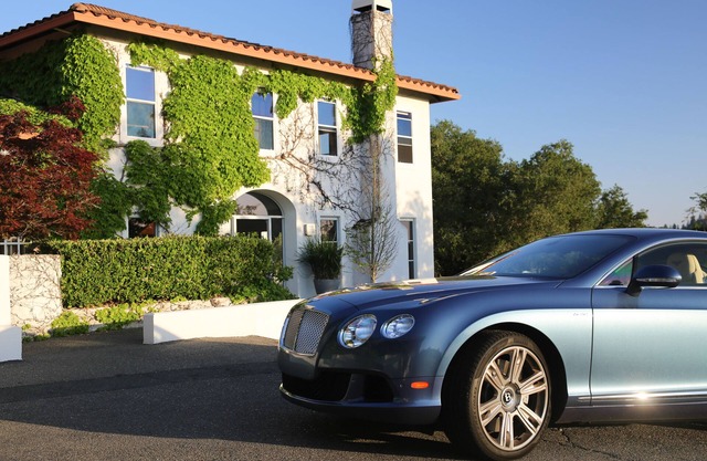 'Villa Moderna' Ultimate Wine Country Estate. .WITH POOL