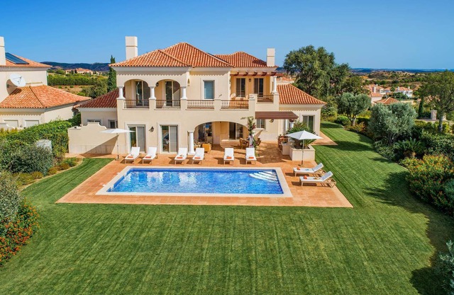 Villa Monte Rei 29 by Villa Plus