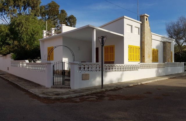 VILLA MONTSITA FAMILY VILLA WITH LARGE GARDEN 5 MINUTES FROM THE SEA