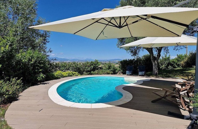 Villa Mora: A characteristic and welcoming three-story villa surrounded by the greenery, with Free WI-FI.