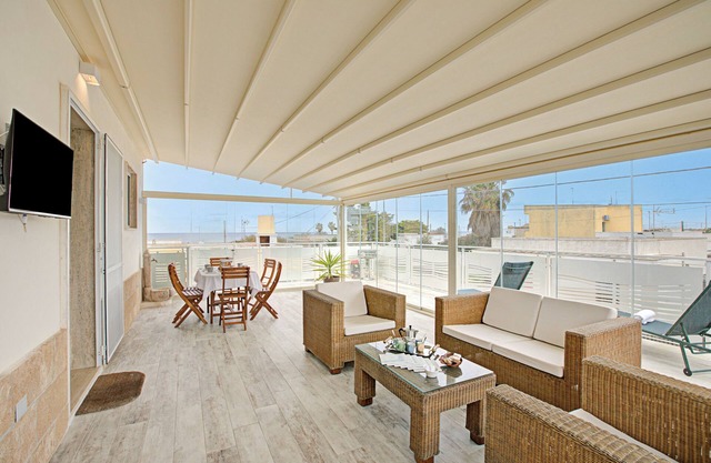 Villa Na' Lu' 2 With Sea View, Lecce, Italy