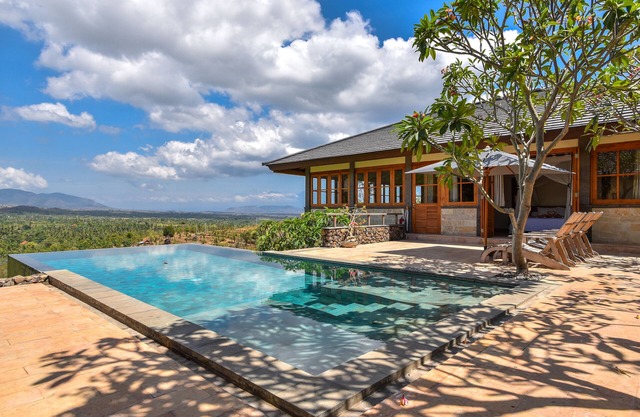 Villa Naga, Private Villa With Large Infinity Pool And Spectacular Views