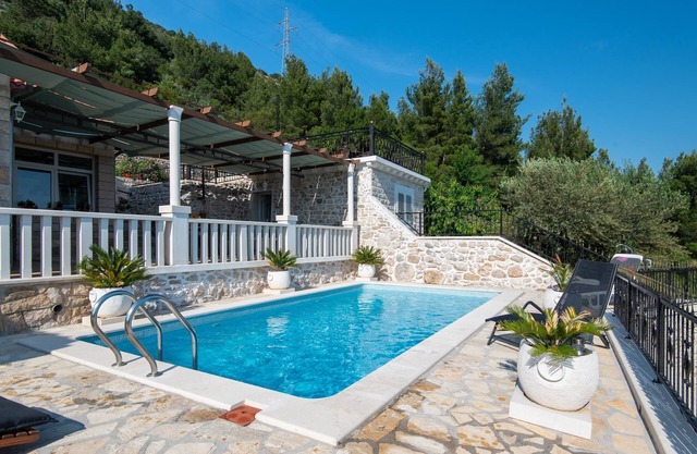 Villa Natura (25636-K1) - Orebic