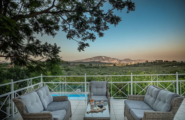 Villa Natura Private pool and Sea view -early book 60dates or more 5% DISCOUNT