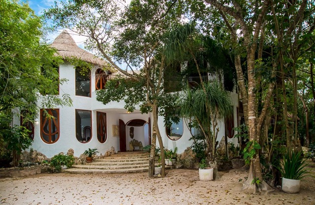 Villa Natural, a luxury architect Villa