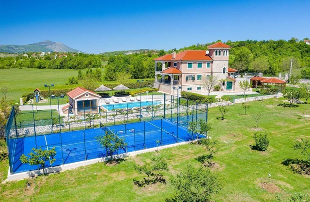 Villa Nature's Embrace