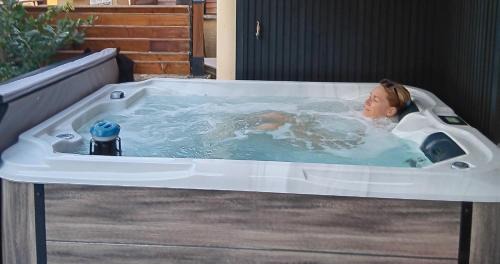 Villa Naturiste K6nat Jacuzzi