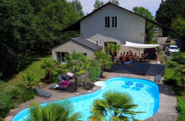 Villa near Chinon for 9 people with heated pool