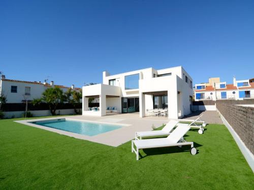 Villa near Mas Pinell Beach with Private Pool