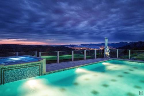 "Villa Nino",luxury oasis near Split,8 pax