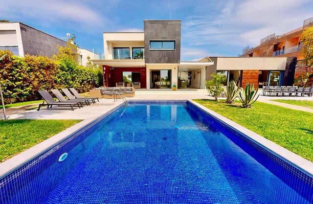 VILLA NIRVANA